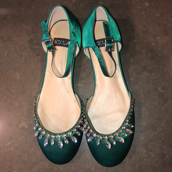 emerald green flat shoes